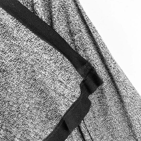 Calvin Klein Cardigan Size Medium - Picture 4 of 7